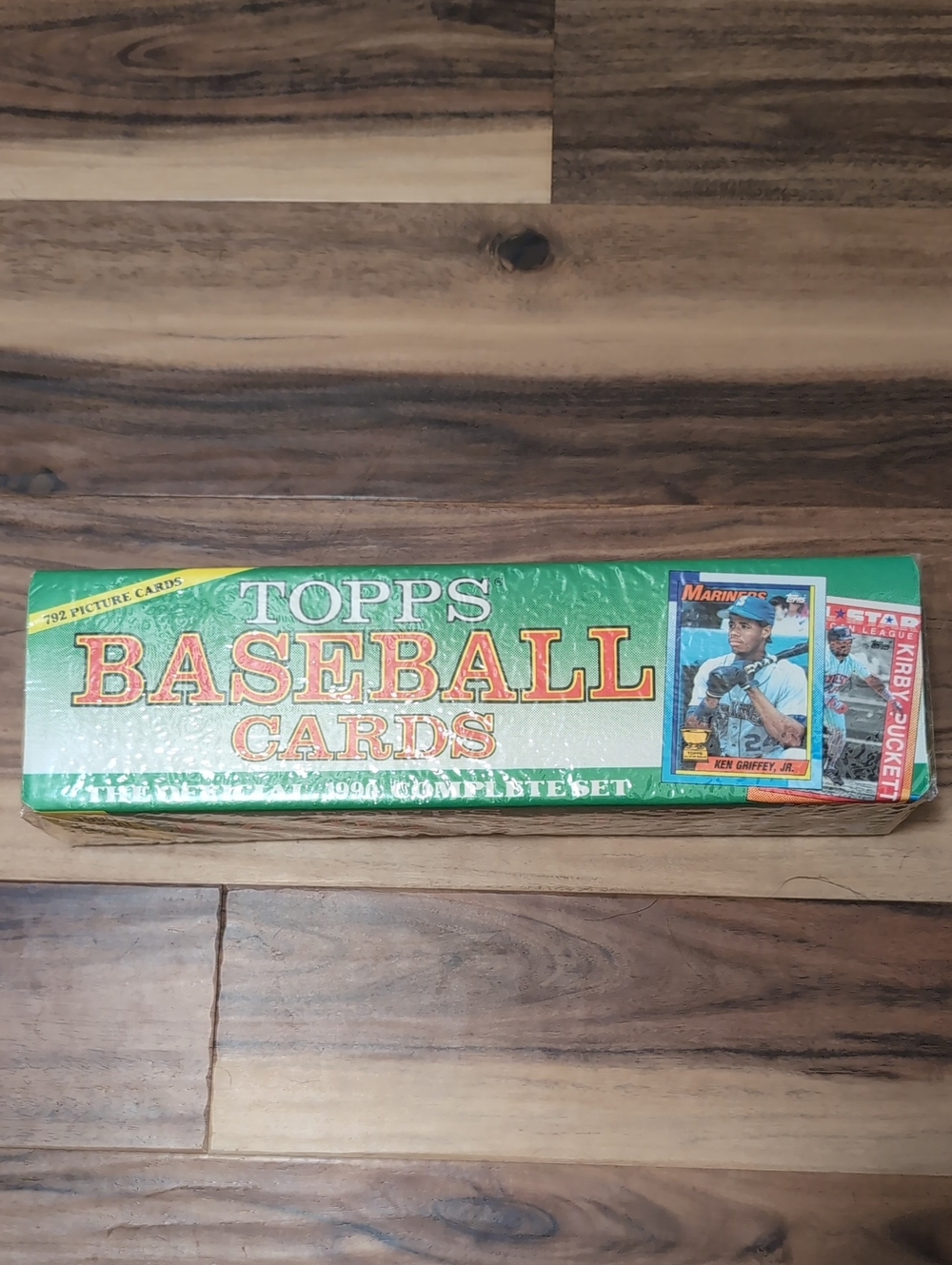NEW 1990 TOPPS Official Complete set - Sealed In Plastic